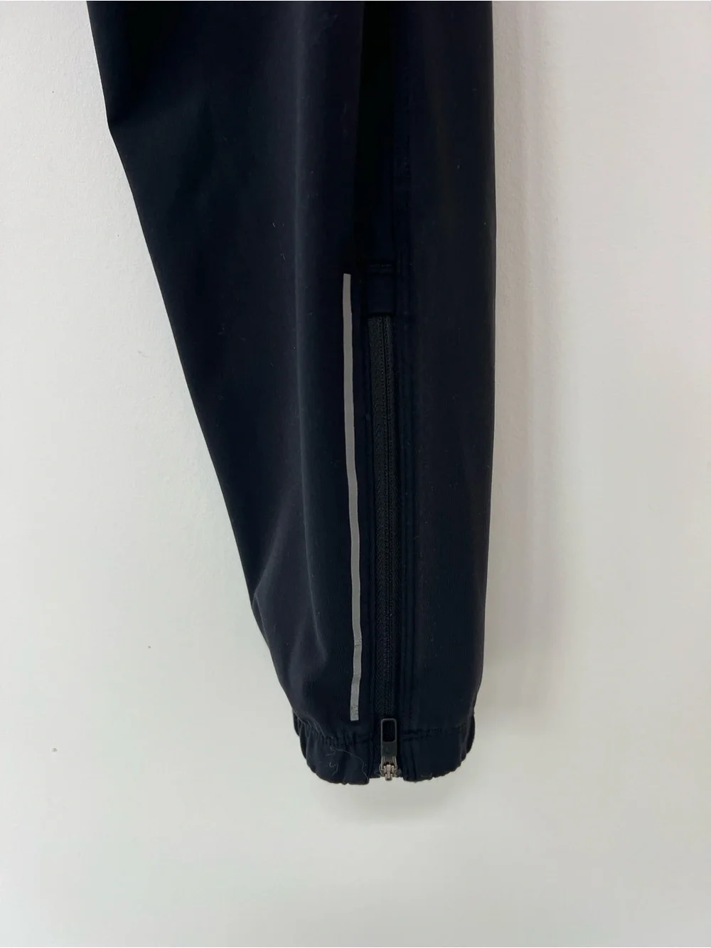 Lululemon surge Jogger  men’s Pants hiking camping casual activewear Medium - Picture 8 of 16